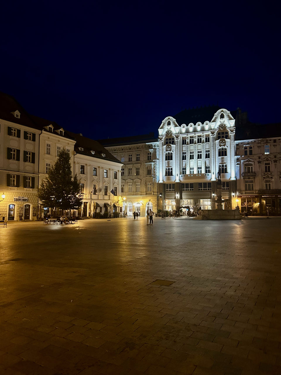 Eerste avond Bratislava · foto 6